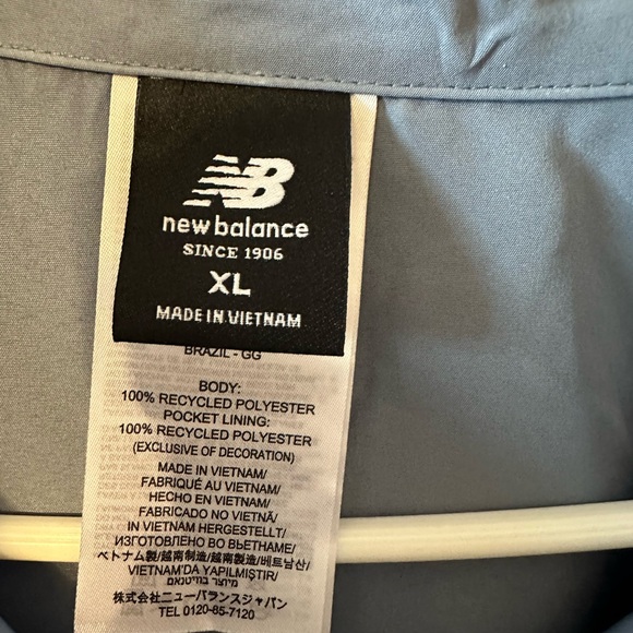 New Balance Unisex Blue Windbreaker size XL - Picture 3 of 6